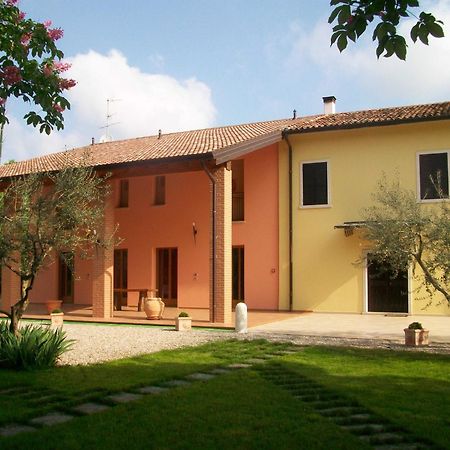 Agriturismo Radamez Monzambano Luaran gambar